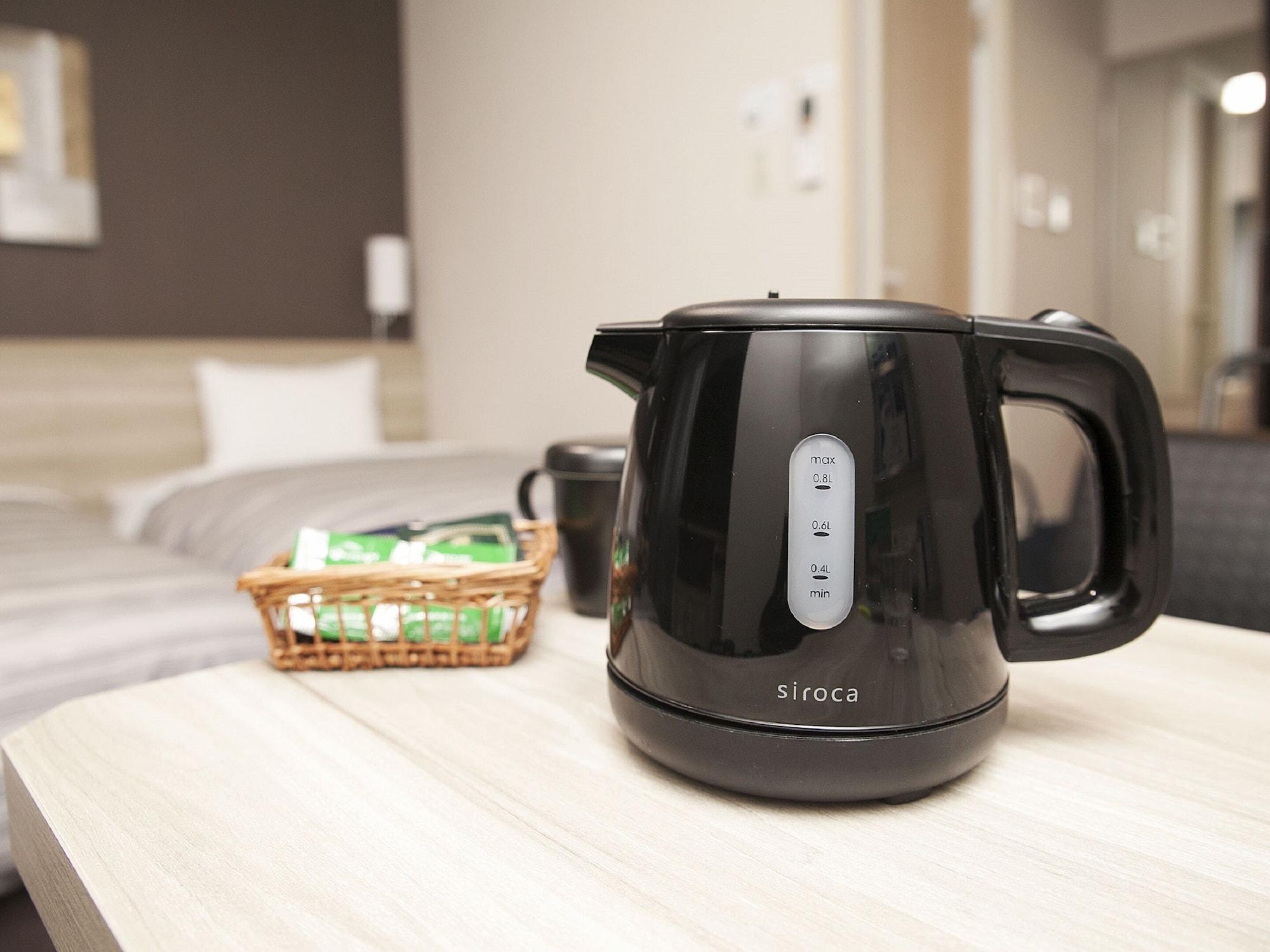 Hotel Route-Inn Toyama Ekimae Экстерьер фото