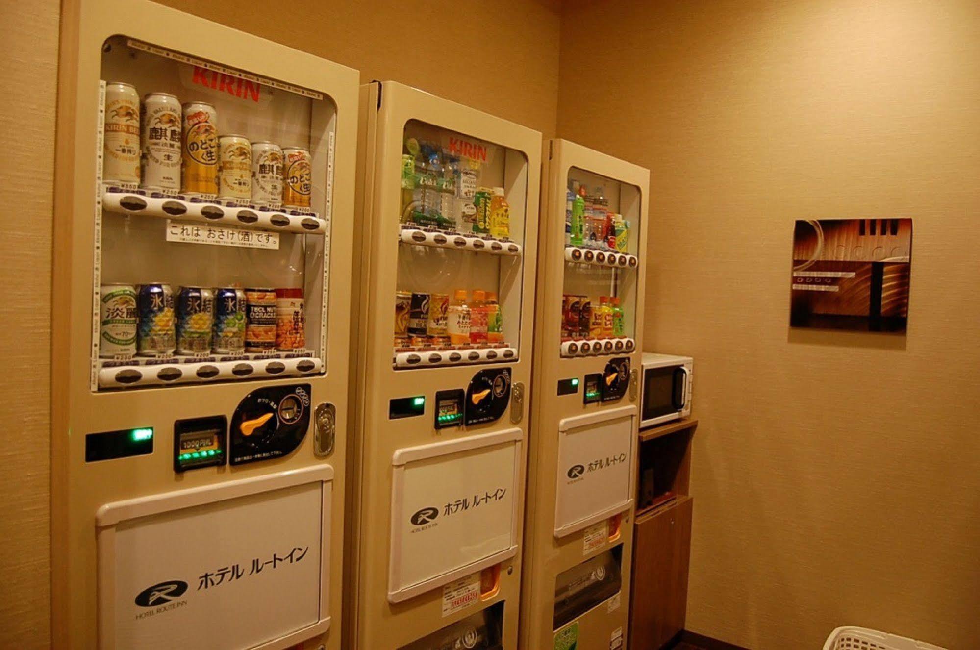 Hotel Route-Inn Toyama Ekimae Экстерьер фото